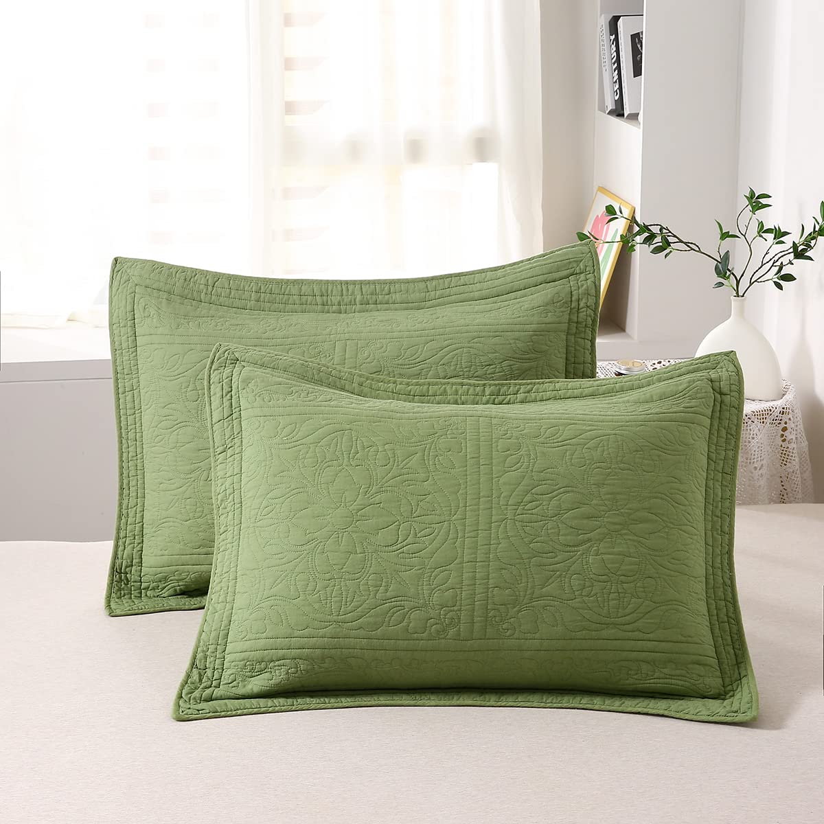 WINLIFE 100% Cotton Quilted Pillow Sham Floral Printed Pillow Cover White