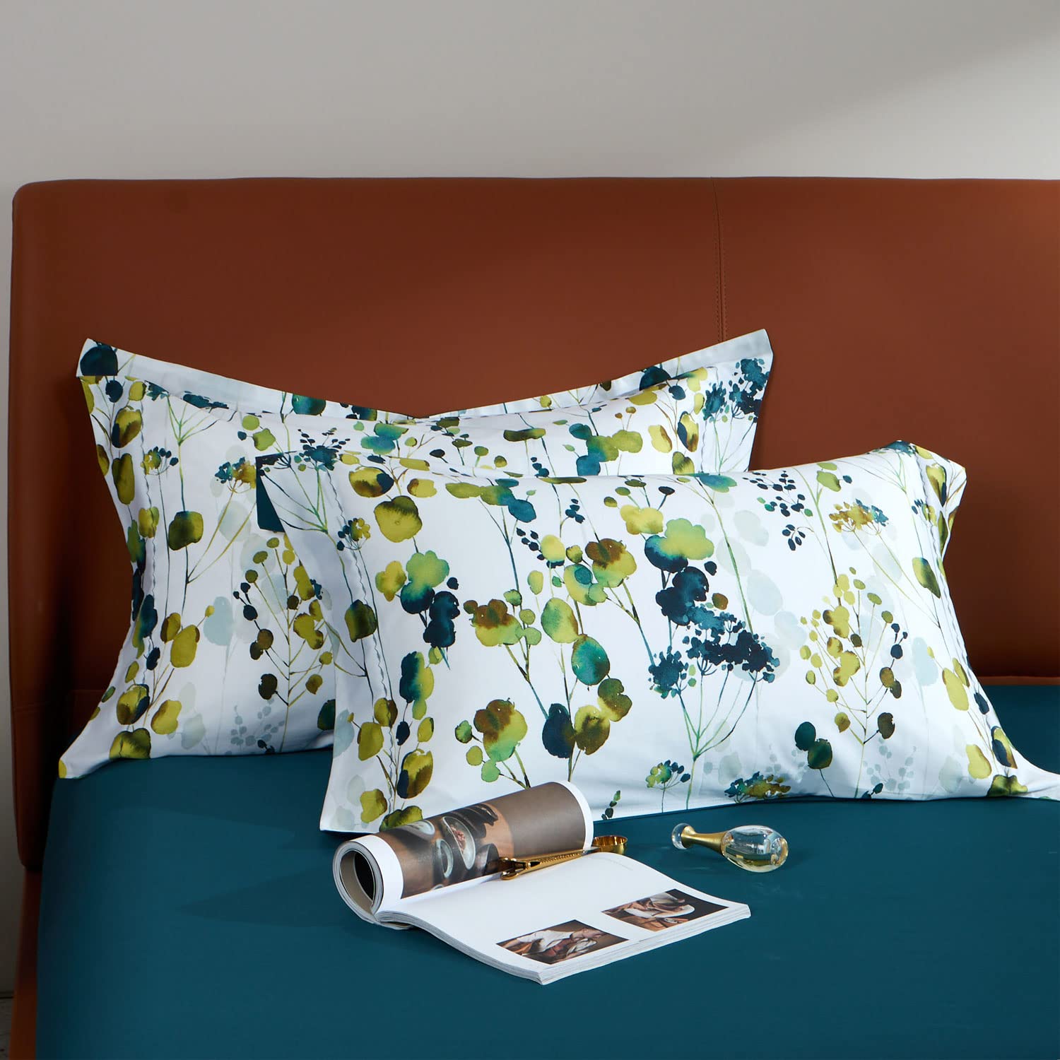 2 Pack 20"×26" Long-Staple Cotton Pillow Shams, Gradient Blue Leaf Envelope Pillowcases