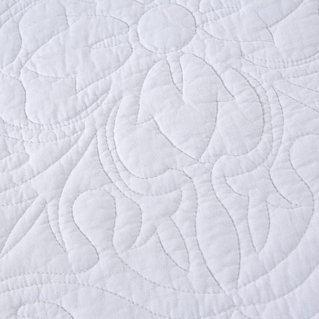 WINLIFE 100% Cotton Quilted Pillow Sham Floral Printed Pillow Cover White