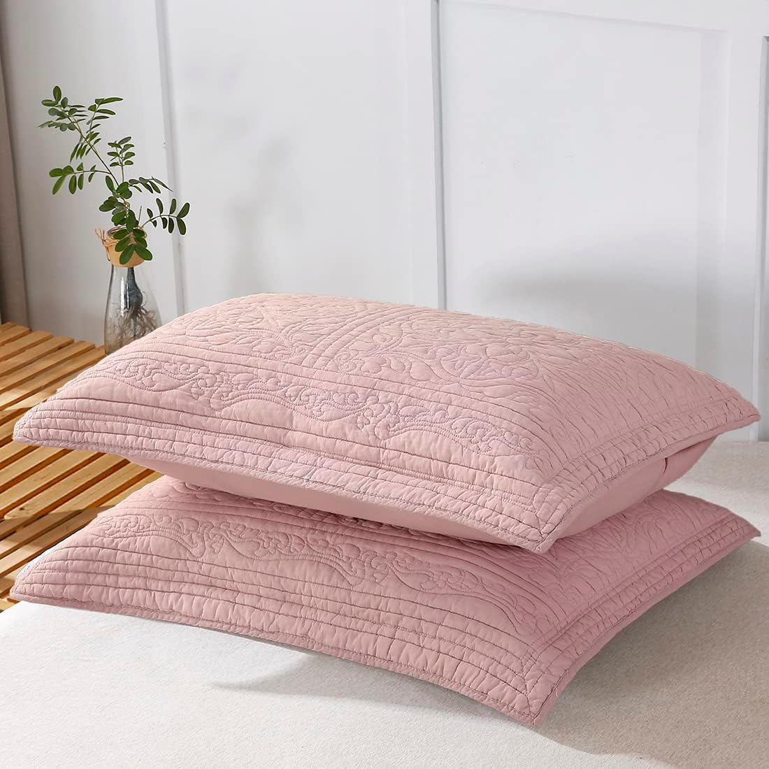 WINLIFE 100% Cotton Quilted Pillow Sham Floral Printed Pillow Cover (Standard, Dusty Pink)